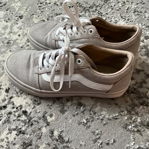 Vans shoes - Picture 2 of 3